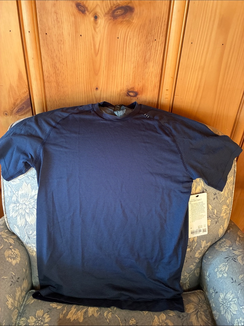 lululemon athletica Men's Metal Vent Short-Sleeve Tee in Navy Blue